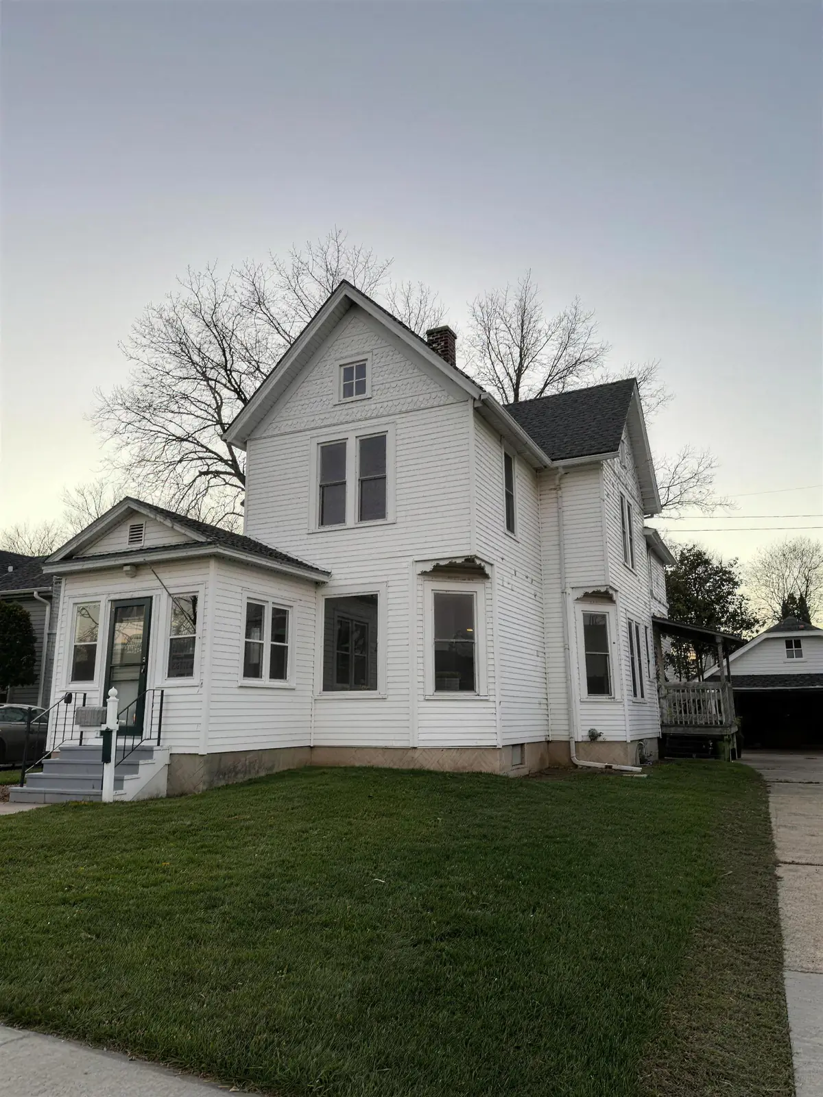 Single-family home in Mayville, WI bought for cash