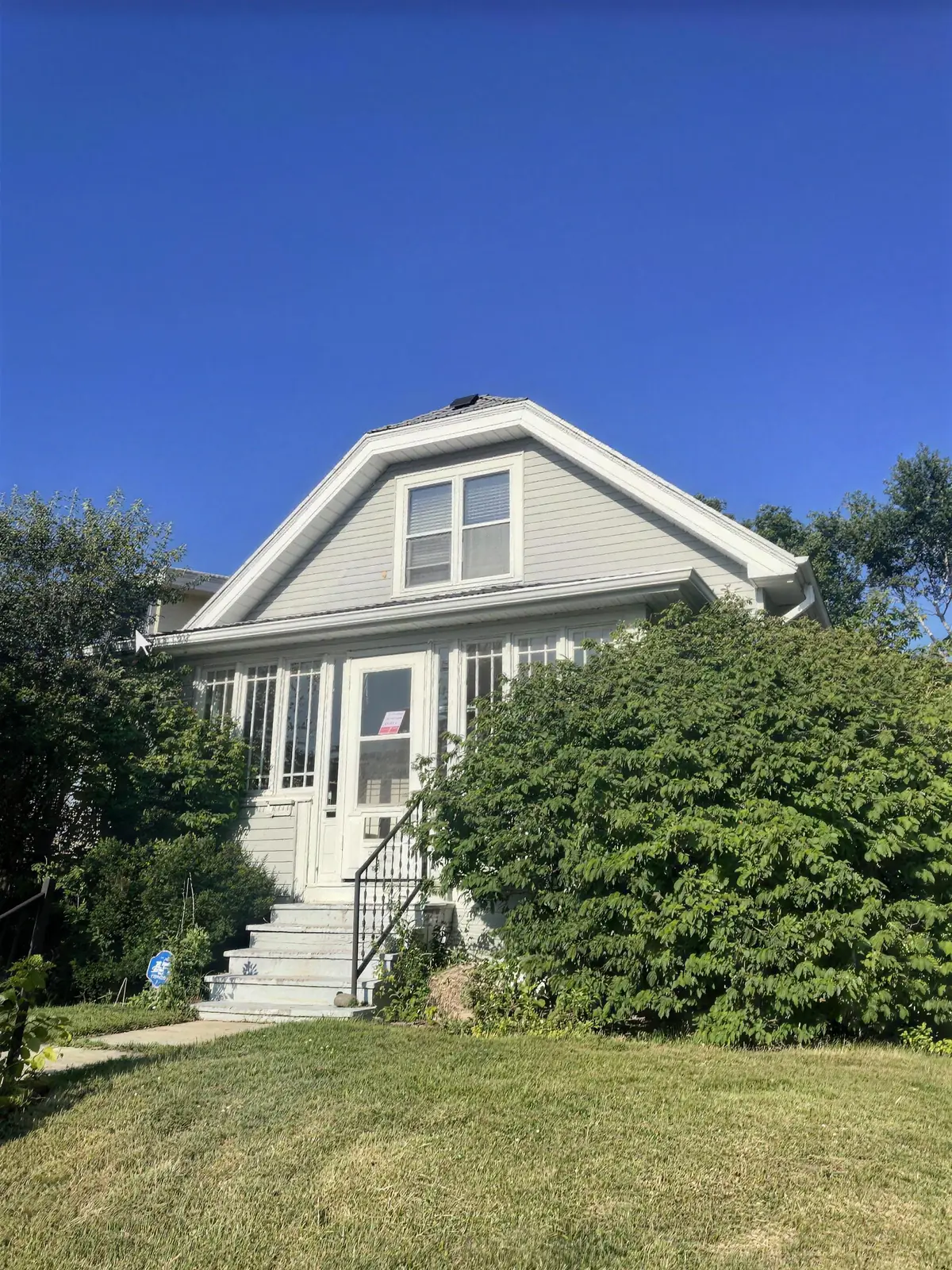 Single-family home in West Allis, WI bought for cash